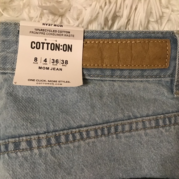 High Waisted Cotton On Mom Jeans NWT - Picture 2 of 9